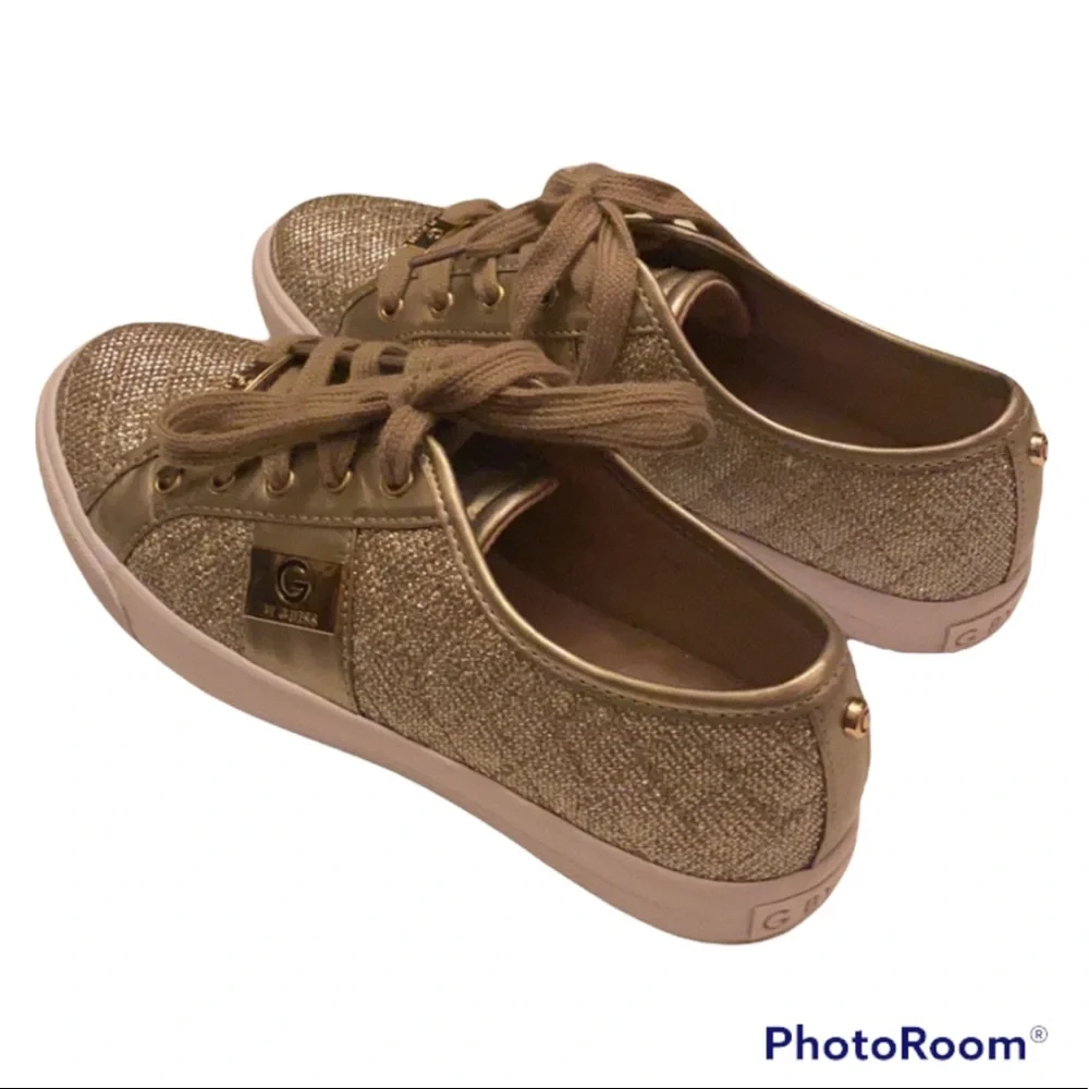 G BY GUESS LACE UP GOLD QUILTED SNEAKERS GGBACKERS3 Metallic ⭐️⭐️⭐️⭐️⭐️
